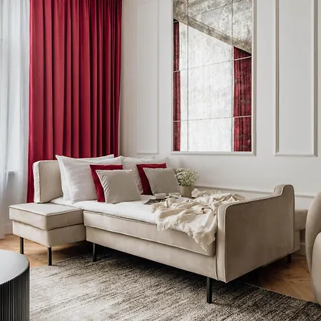 Pinot Noir - Loftaffair * Kraków