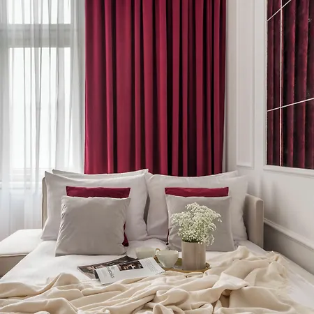 Pinot Noir - Loftaffair * Cracovia