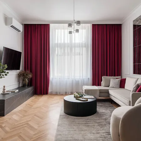 Pinot Noir - Loftaffair * Cracovia